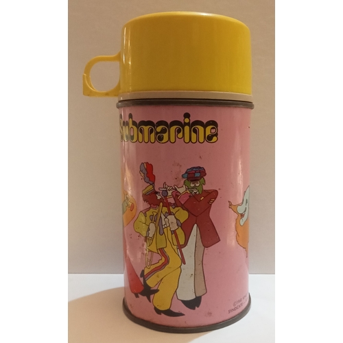 286 - The Beatles Yellow Submarine Lunch Box & Thermos 1968 USA.