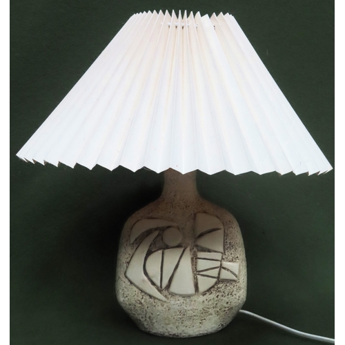 87 - Decorative 20th century glazed table lamp with shade. Approx. 39cms H