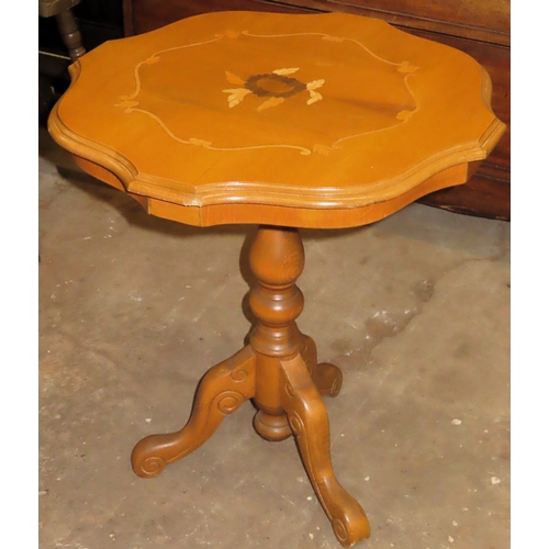 121 - 20th century inlaid Italian tripod table. Approx. 60 x 56cms D