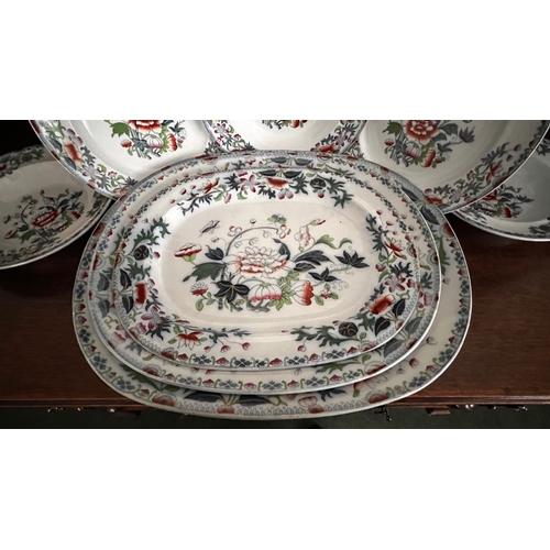 96 - Three graduated late Spode ashettes, two dinner plates and three soup bowls