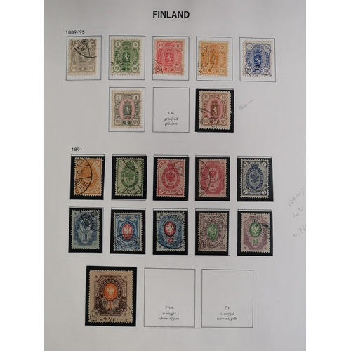 119 - Fine used collection in boxed Davo album to 2010 incl. 1889-94 vals to 10m  1891-97 to 1r  Lion type... 