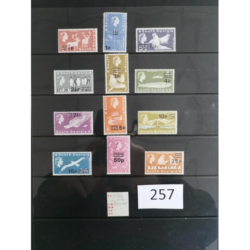 257 - FALKLAND IS. SOUTH GEORGIA. 1963-9 M vals to £1 Whale  1971-6 to 50p M on 10/- UM  1977-8 to 50p on ... 