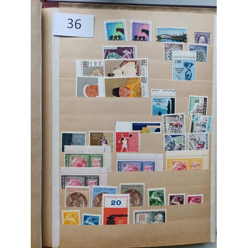 36 - MIXED WORLD. THEMATICS. Collection in binder  much UM incl. Taiwan 1962 Paintings. (100's)