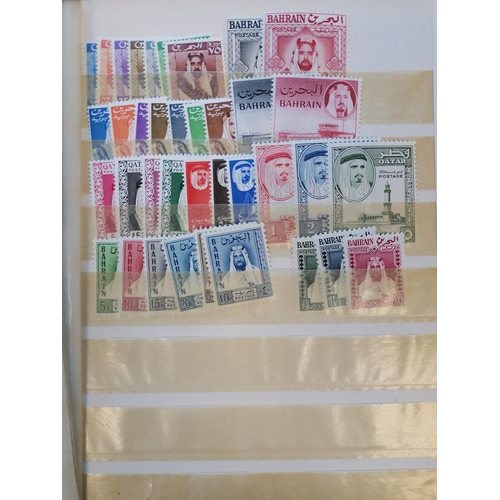 64 - MIXED WORLD. MIDDLE EAST. UM c.1950's to early 1960's incl. Bahrain  Qatar  Kuwait  Muscat etc. incl... 