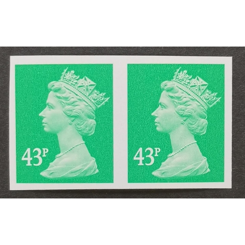 737 - DECIMAL MACHINS.  2004 43p emerald imperf pair UM. SGY1718a. Cat. £200. (2)