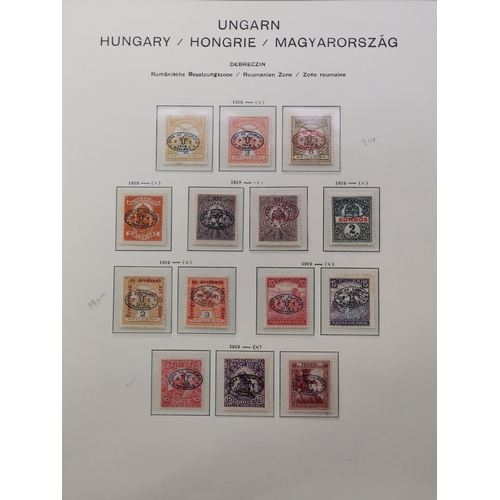 154 - HUNGARY.  OCCUPATION ISSUES. A fine collection of 1919-21 occupation issues on printed Schaubek leav... 