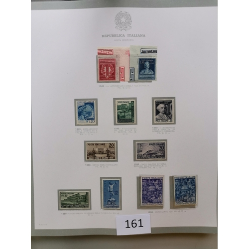 161 - ITALY.  1945 to 1962 UM collection in boxed printed album  with all the better commem sets  defins i... 