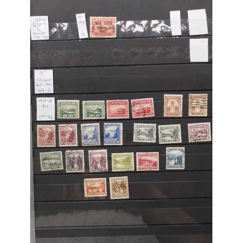 271 - CANADA.  PROVINCES. A used collection on stocksheets  incl. Br. Columbia  New Brunswick 1851-60 3d F... 