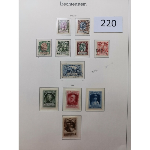 220 - LIECHTENSTEIN.  M and U collection to 1982 in Lighthouse album  incl. 1921 Swiss currency values  19... 