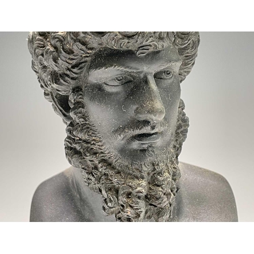 195 - A bronze bust of a bearded Greek philosopher, early 20th century, on a socle base, height 24.5cm. Pr... 