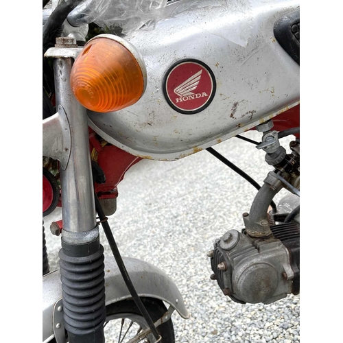 217 - An early 1970s Honda SS50 motorbike, VIN number SS50 122628, engine number SS50E-123125, finished in... 