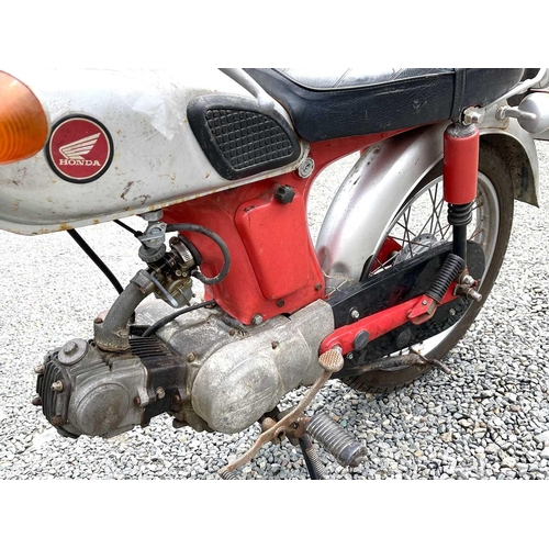 217 - An early 1970s Honda SS50 motorbike, VIN number SS50 122628, engine number SS50E-123125, finished in... 