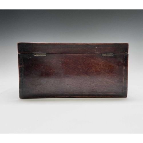 225 - A George III mahogany, rosewood banded and inlaid tea caddy, with central shell inlay and heart shap... 