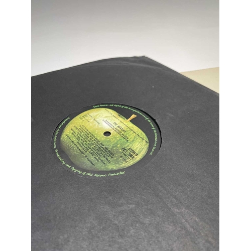 250 - Vinyl - The Beatles 'The Beatles' ('The White Album'), No. 0528320, the records in black inner sleev... 