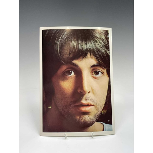 250 - Vinyl - The Beatles 'The Beatles' ('The White Album'), No. 0528320, the records in black inner sleev... 