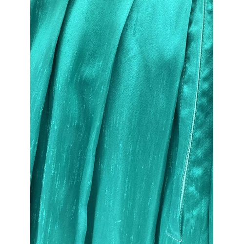 2819 - A 1960s emerald green evening dress, bearing label ‘ 'Clisoda' Model by Clive Rodney of London', app... 