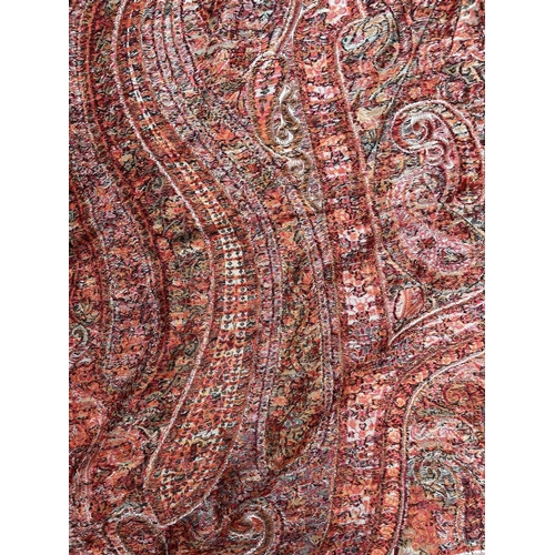 2820 - A large paisley style shawl, approx 100 x 200cm