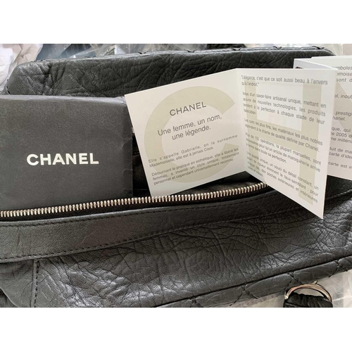 2830 - Chanel Bowling handbag, manufactured 2008/2009 with authenticity card, corresponding serial number a... 