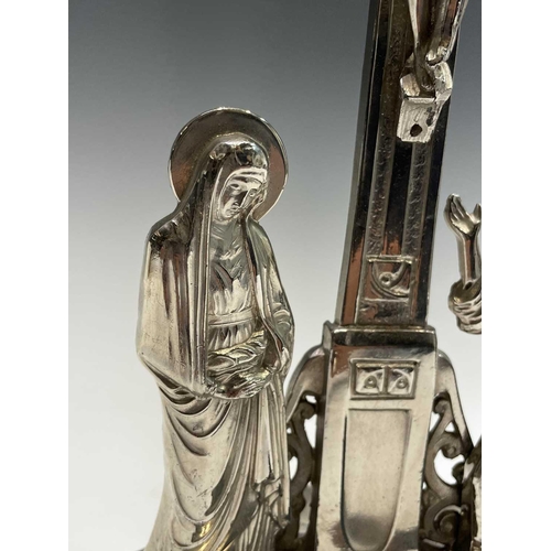 285 - An Art Deco period chromium plated altar crucifix, cast with the figures of Christ, the Virgin Mary,... 