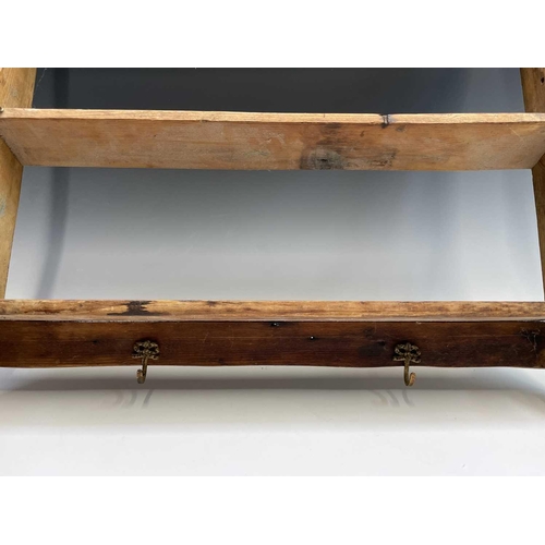 3021 - A Victorian pine plate rack. Height 73cm, width 67.5cm depth 12cm.