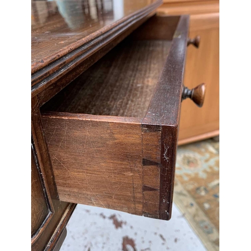 3029 - An early 19th century mahogany side table, in the manner of Gillows, the reeded top with a hinged co... 