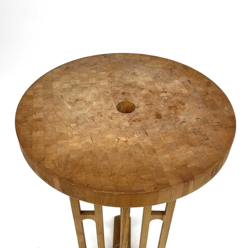 3035 - John Barnard, Norfolk, A centre carving table, the end grain circular top with centre drain hole and... 