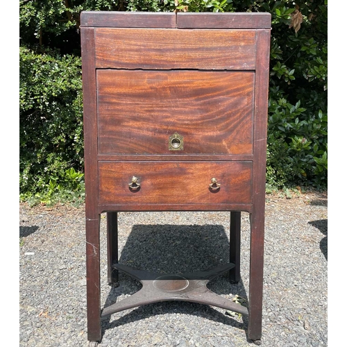 3074 - An early George III mahogany washstand, the divided folding top opening to reveal spaces for a wash ... 