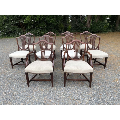 3089 - A set of ten Hepplewhite style mahogany dining chairs, circa 1900, the shield shape backs with pierc... 