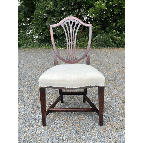 3089 - A set of ten Hepplewhite style mahogany dining chairs, circa 1900, the shield shape backs with pierc... 