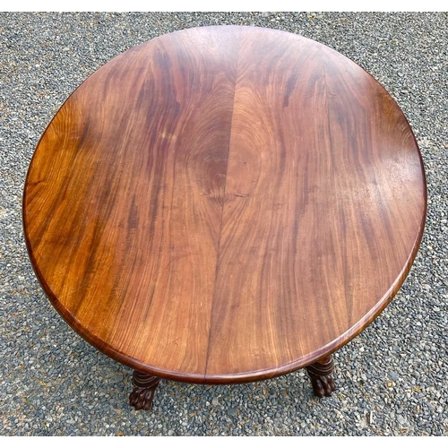 3092 - An early Victorian mahogany oval supper table, the top with beaded edge and raised on a turned and l... 