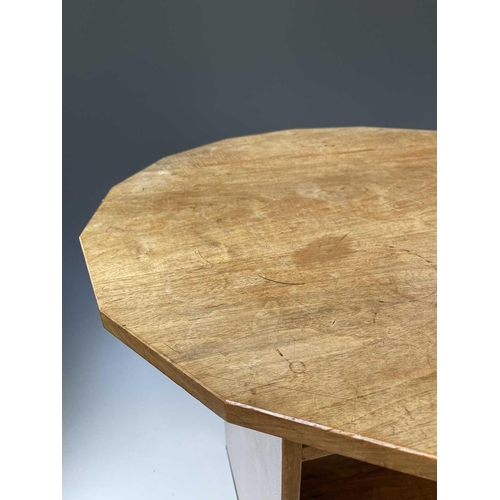 3098 - A Robin Nance walnut occasional table/bookshelf, the sixteen sided top, with an open shelf below, he... 