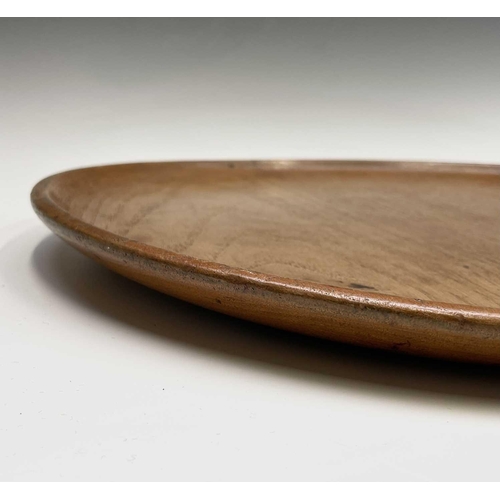 3099 - A Robin Nance turned circular sycamore tray, with raised edge, diameter 40.5cm.