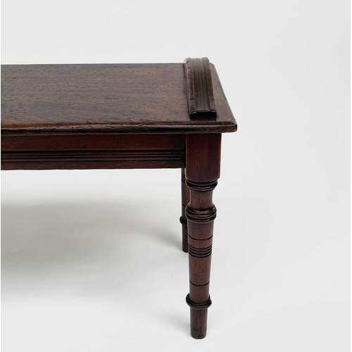 3150 - A Victorian mahogany hall bench, raised on turned legs. Height 47cm, width 91cm, depth 33cm.