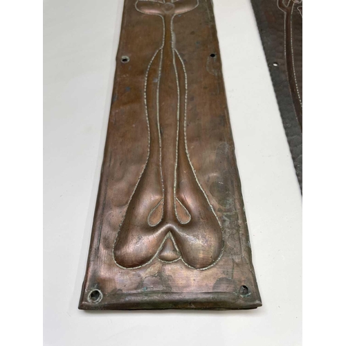 397 - A pair of Art Nouveau period copper finger plates, with embossed stylised tulip decoration, 30.5 x 7... 