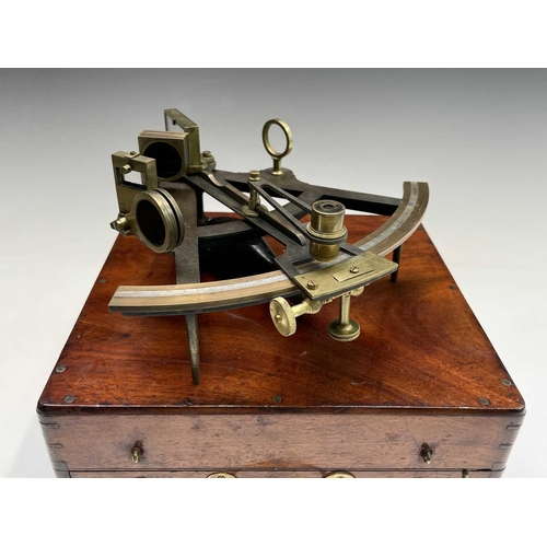 399 - A brass and lacquered sextant, by Robert Young & Son, Glasgow, in mahogany case, width 27.5cm.