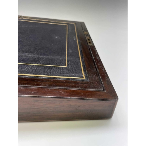 447 - An early Victorian rosewood and cut brass inlaid writing box, with nicely fitted interior with secre... 