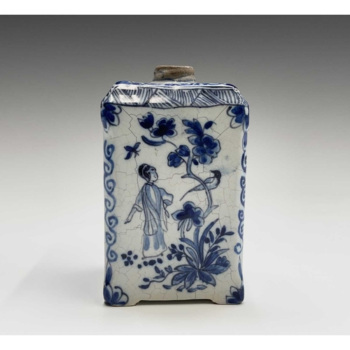 877 - A Dutch Delft tea caddy, 18th century, of rectangular section, painted in blue and white with Chines... 