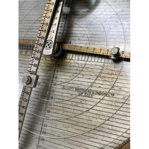 88 - An Elliot Brothers (London) Ltd Battenberg's course indicator, mark III A.P.600, No 3225, diameter 3... 