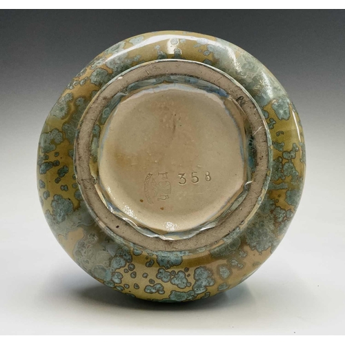 901 - An early 20th century Pierrefonds French art pottery vase with green crystalline glaze, impressed ma... 