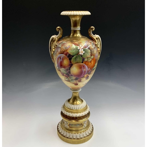 928 - A good large Worcester fruit painted pedestal vase, signed David Fuller, late 20th century, painted ... 