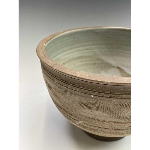 945 - Studio pottery, to include a Clive Blackmore Rinsey pottery bowl, diameter 25cm, three other bowls, ... 