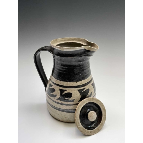 969 - Ian BOX, Trevillian Cornish Studio Pottery, comprising of a plant pot 14cm high and 17cm in diameter... 