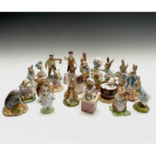 972 - A collection of twenty-four Beswick Beatrix Potter figures (box).