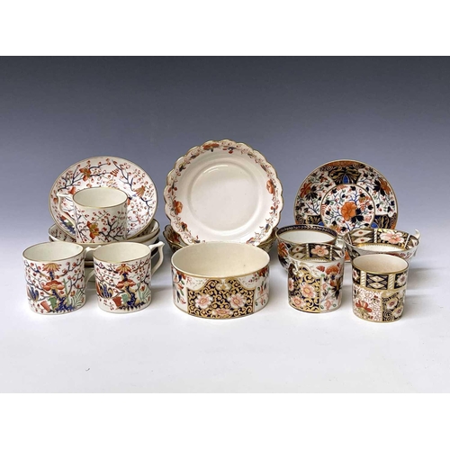 980 - Three Derby porcelain coffee cans and saucers, circa 1820, painted in iron red, blue, green and gilt... 