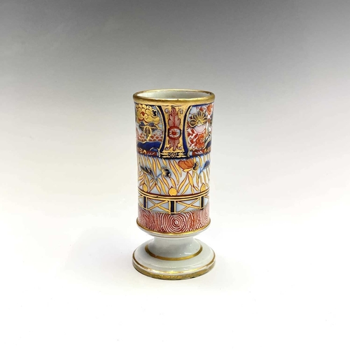 981 - A Spode porcelain spill vase, painted and gilt decorated with a Japan pattern, height 10.5cm, togeth... 