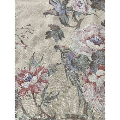 2840 - A bolt of Linen Union floral design upholstery fabric, approximately 10 metres.