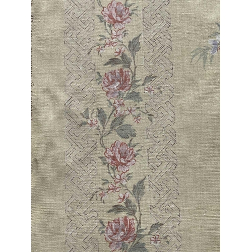 2840 - A bolt of Linen Union floral design upholstery fabric, approximately 10 metres.