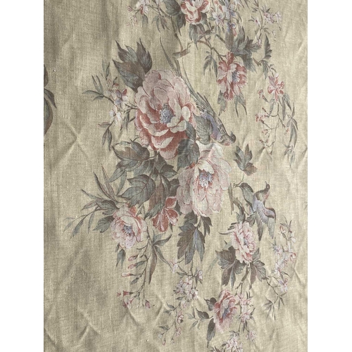 2840 - A bolt of Linen Union floral design upholstery fabric, approximately 10 metres.