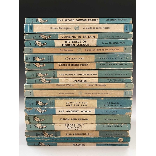 160 - PELICAN BOOKS. Approx 100 non-fiction classics. (100)