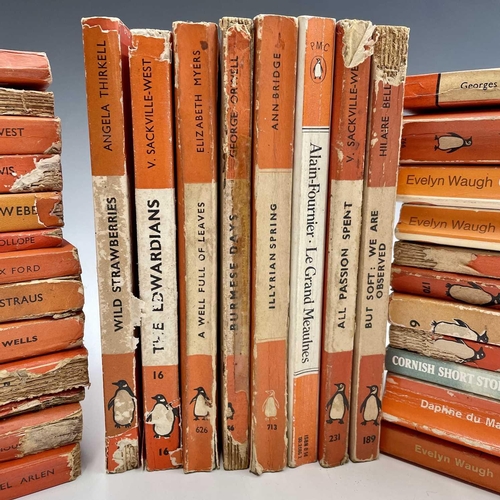 161 - PENGUIN BOOKS. Approx 120 classic fiction. (120)